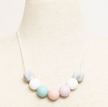 New mum gift breastfeeding necklace silicone breastfeeding new mum necklace baby shower gi